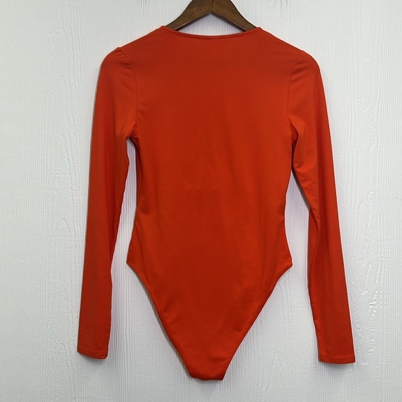 H&M - Orange V Neck Long Sleeve Soft Snap Closure Bodysuit Size Small - Picture 10 of 10